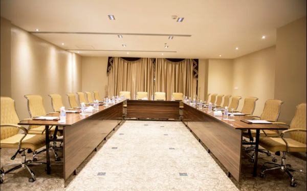Meetings & Banquets